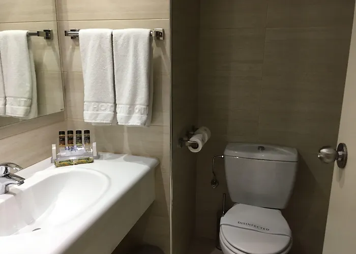 Avanti Hotel 4*