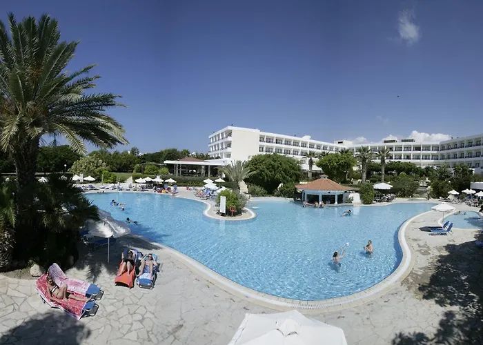 Avanti Hotel 4*