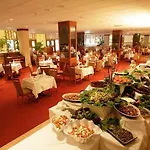 Avanti Hotel 4*